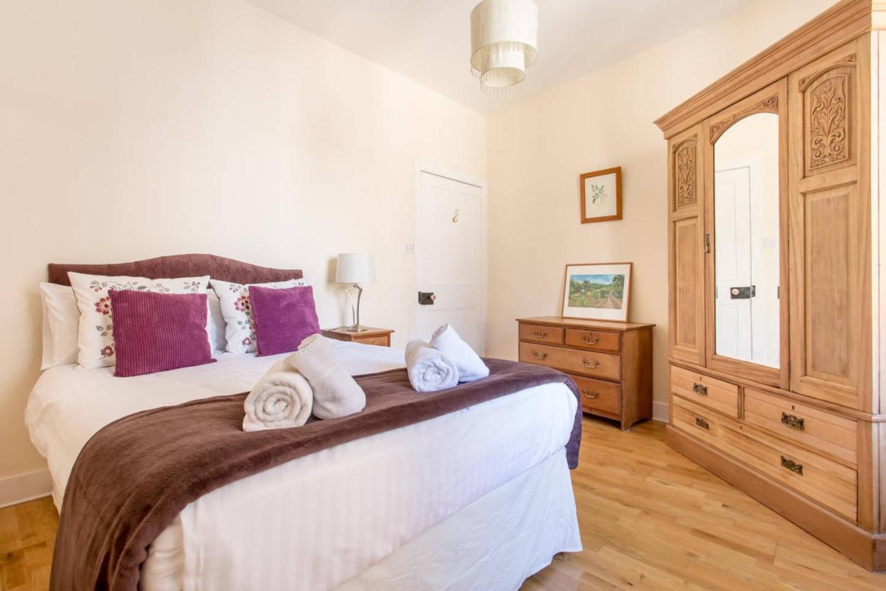 Altido Retro Castle Retreat 2Bed Διαμέρισμα Εδιμβούργο Δωμάτιο φωτογραφία